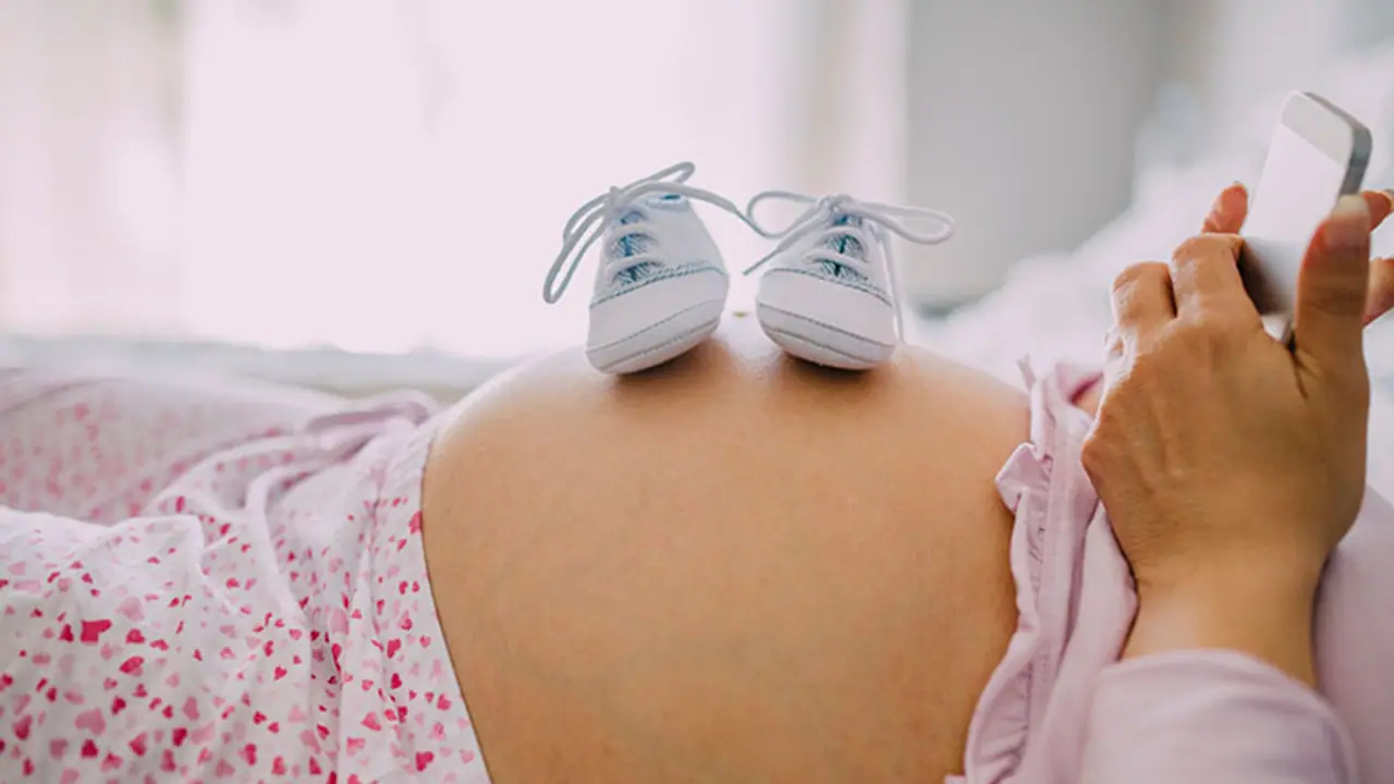 Rare: This 92–year old woman had delivered stone baby after 60 years of pregnancy! Rare: This 92–year old woman had delivered stone baby after 60 years of pregnancy!