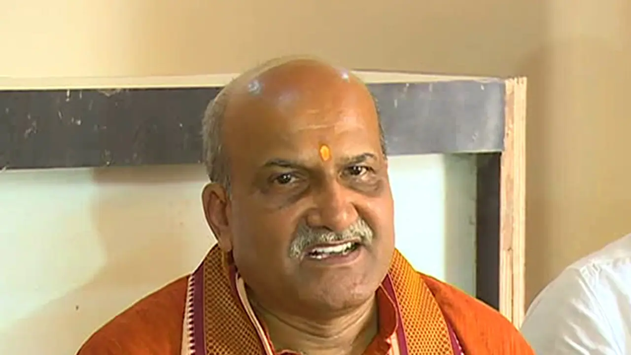 Anti Conversion Bill:ಸರ್ಕಾರಕ್ಕೆ ಎಚ್ಚರಿಕೆ ಕೊಟ್ಟ ಪ್ರಮೋದ್ ಮುತಾಲಿಕ್ Anti Conversion Bill:ಸರ್ಕಾರಕ್ಕೆ ಎಚ್ಚರಿಕೆ ಕೊಟ್ಟ ಪ್ರಮೋದ್ ಮುತಾಲಿಕ್