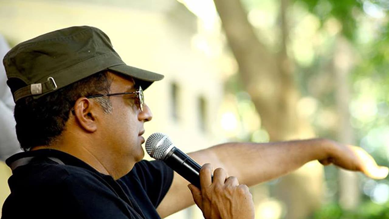 ഞാൻ ഹിന്ദു വിരുദ്ധനല്ല, മോദി വിരുദ്ധനും അമിത് ഷാ വിരുദ്ധനുമാണ്: പ്രകാശ് രാജ് ഞാൻ ഹിന്ദു വിരുദ്ധനല്ല, മോദി വിരുദ്ധനും അമിത് ഷാ വിരുദ്ധനുമാണ്: പ്രകാശ് രാജ്