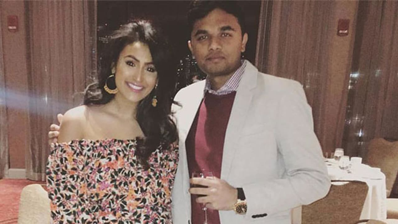 మానుషికి మిస్ వరల్డ్ వస్తుందని వారం కిందటే చెప్పింది మానుషికి మిస్ వరల్డ్ వస్తుందని వారం కిందటే చెప్పింది