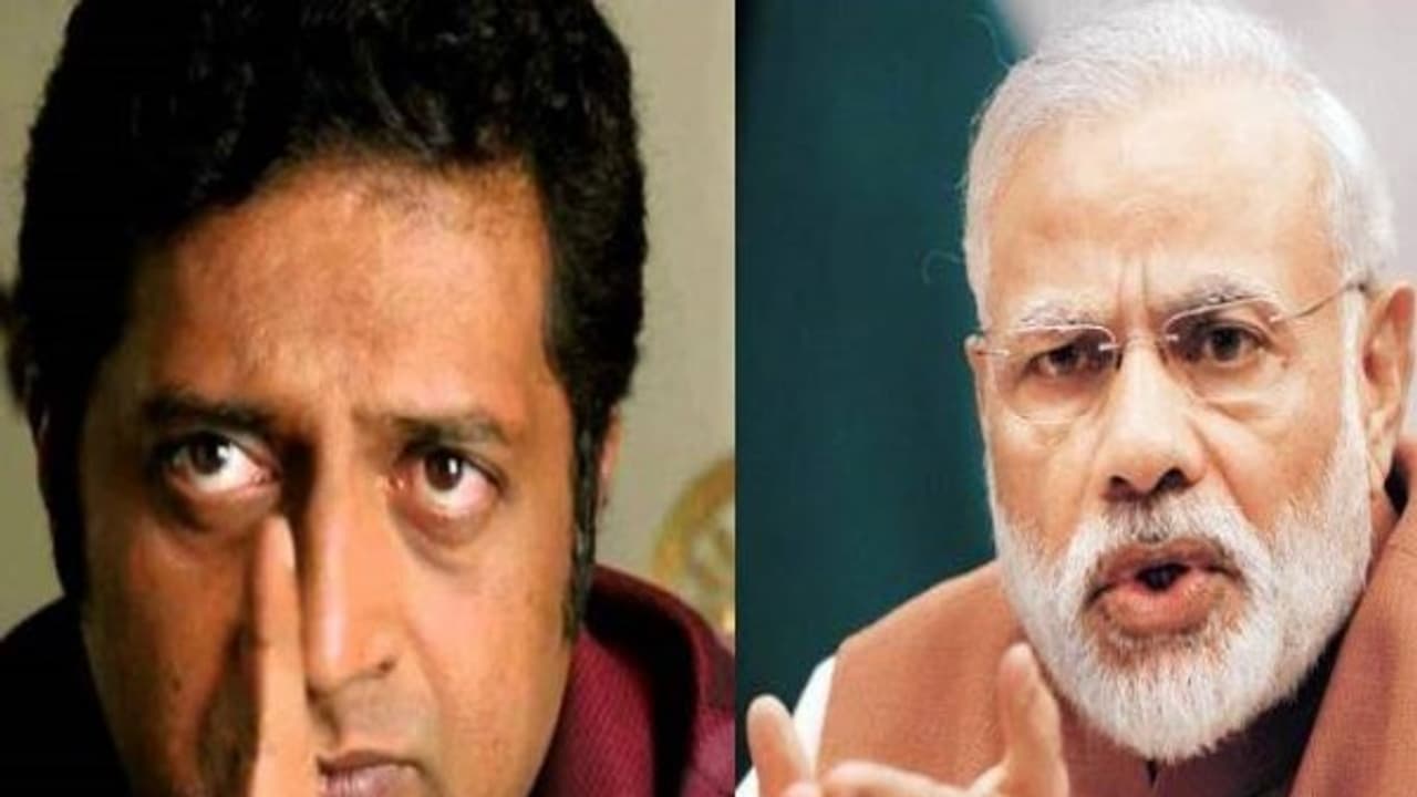 பா.ஜ.க.வை வீழ்த்த காங்கிரஸுடன் கை கோர்க்கும் நடிகர் பிரகாஷ்ராஜ்...கை சின்னத்தில் போட்டியிடுகிறார்?... பா.ஜ.க.வை வீழ்த்த காங்கிரஸுடன் கை கோர்க்கும் நடிகர் பிரகாஷ்ராஜ்...கை சின்னத்தில் போட்டியிடுகிறார்?...