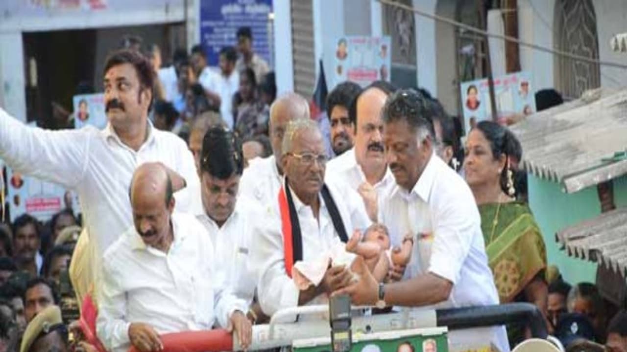 'ராப்' ஸ்டைலில் தீம் சாங்...! ஆர்.கே.நகரில் அதிமுக அதகளம்!