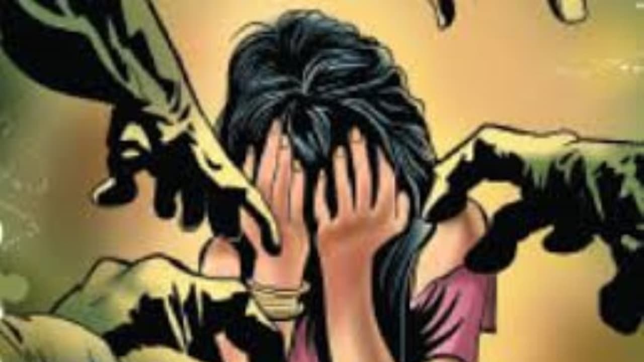 নির্ভয়া স্মৃতি উস্কে দিয়ে রাজধানীতে ধর্ষিতা নাবালিকা, পুলিশের কবলে অভিযুক্ত নির্ভয়া স্মৃতি উস্কে দিয়ে রাজধানীতে ধর্ষিতা নাবালিকা, পুলিশের কবলে অভিযুক্ত