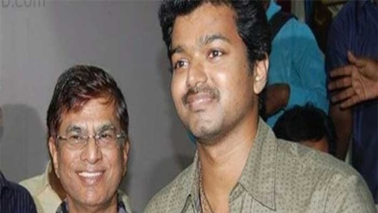 பரபரப்பான அரசியல் சூழலில் நடிகர் விஜய்க்கு ராஜ்யசபா சீட்..?! பரபரப்பான அரசியல் சூழலில் நடிகர் விஜய்க்கு ராஜ்யசபா சீட்..?!