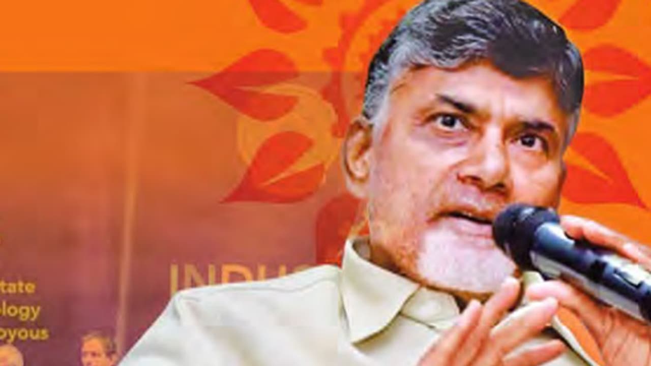 ఏపీలో ఇంకా దాడులు జరుగుతాయ్: చంద్రబాబు సంచలన వ్యాఖ్యలు ఏపీలో ఇంకా దాడులు జరుగుతాయ్: చంద్రబాబు సంచలన వ్యాఖ్యలు