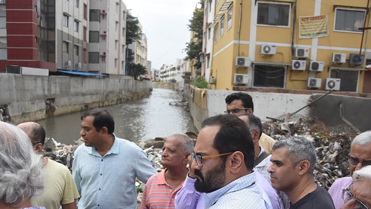 ಗಾಂಧಿ ಜಯಂತಿಯಂದು ಸ್ವಚ್ಛ ಬೆಂಗಳೂರು ಅಭಿಯಾನ; ನಿಮ್ಮ ಏರಿಯಾದಲ್ಲೇ ಪಾಲ್ಗೊಳ್ಳಿ ಗಾಂಧಿ ಜಯಂತಿಯಂದು ಸ್ವಚ್ಛ ಬೆಂಗಳೂರು ಅಭಿಯಾನ; ನಿಮ್ಮ ಏರಿಯಾದಲ್ಲೇ ಪಾಲ್ಗೊಳ್ಳಿ