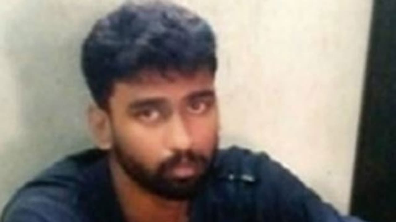 குறைந்தபட்ச தண்டனை கொடுங்கள்...! நீதிபதியிடம் கதறிய தஷ்வந்த்...! குறைந்தபட்ச தண்டனை கொடுங்கள்...! நீதிபதியிடம் கதறிய தஷ்வந்த்...!