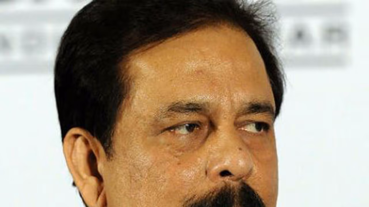 Subrata Roy out on parole for mother's funeral