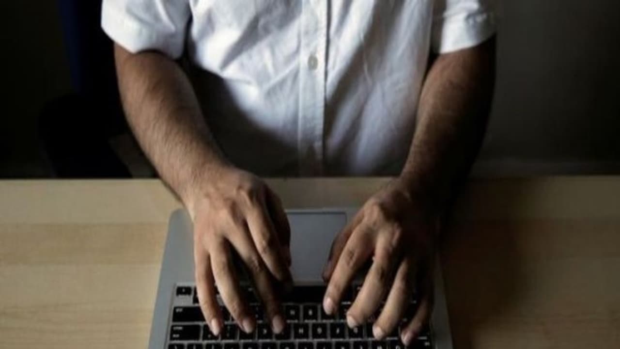 ಕೊಲ್ಲೂರು ಕ್ಷೇತ್ರದ ಹೆಸರಲ್ಲಿ ನಕಲಿ ವೆಬ್ಸೈಟ್ ತೆರೆದು ವಂಚನೆ ಕೊಲ್ಲೂರು ಕ್ಷೇತ್ರದ ಹೆಸರಲ್ಲಿ ನಕಲಿ ವೆಬ್ಸೈಟ್ ತೆರೆದು ವಂಚನೆ