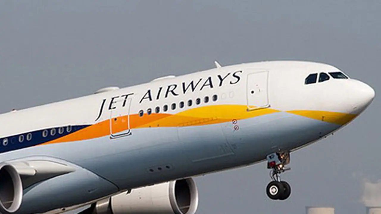 Cash strapped Jet Airways cancels flights as pilots call in ‘sick’ amid salary defaults Cash strapped Jet Airways cancels flights as pilots call in ‘sick’ amid salary defaults