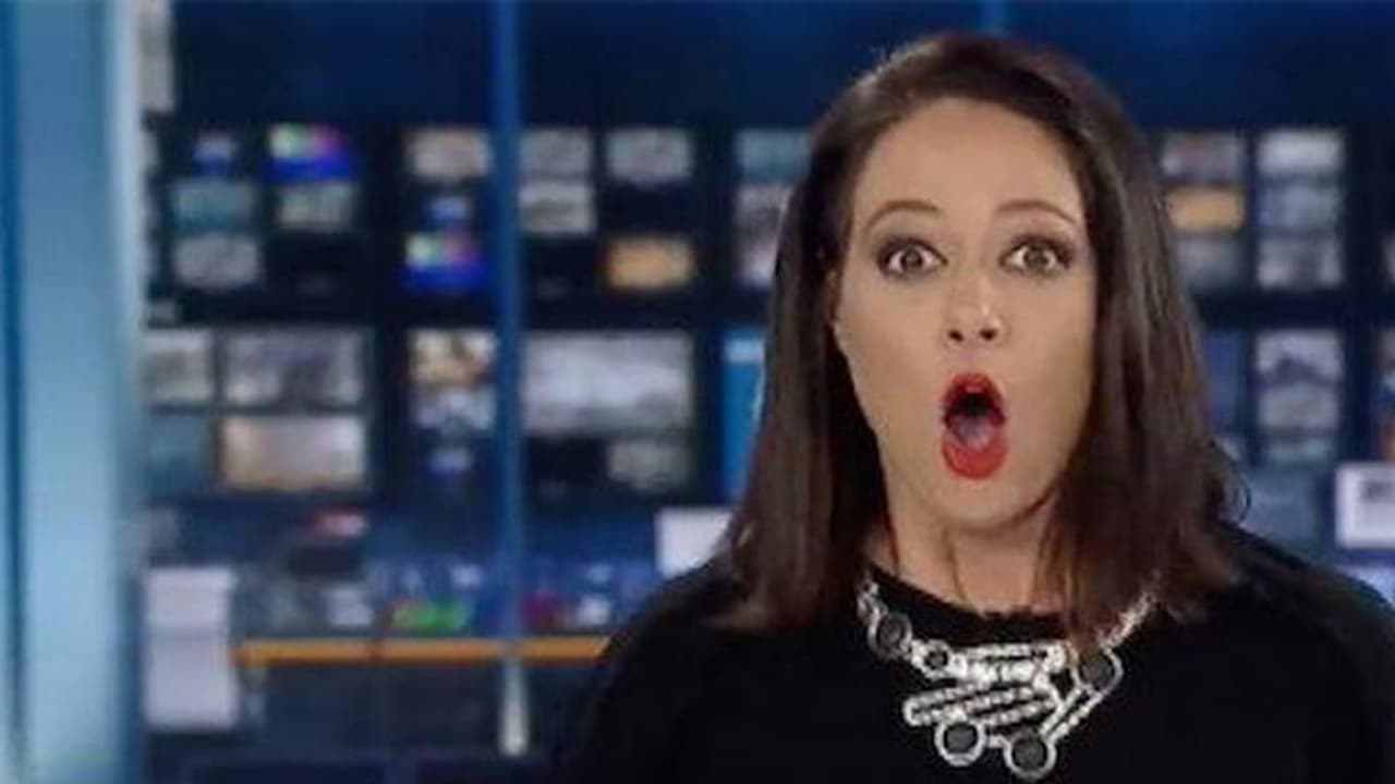 അവതാരകക്ക് പറ്റിയ പറ്റ് വൈറലാകുന്നു അവതാരകക്ക് പറ്റിയ പറ്റ് വൈറലാകുന്നു