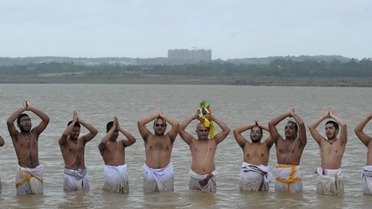 Hindu Culture : ಪೂಜಾರಿ ಜುಟ್ಟು ಬಿಡಲು ಕಾರಣವೇನು ಗೊತ್ತಾ? Hindu Culture : ಪೂಜಾರಿ ಜುಟ್ಟು ಬಿಡಲು ಕಾರಣವೇನು ಗೊತ್ತಾ?