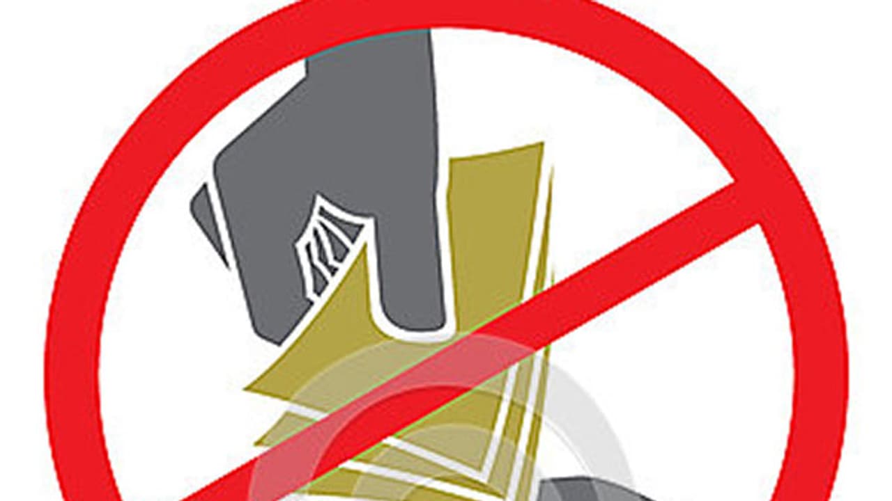 കേരളത്തില് അഴിമതി കേസുകള് കുത്തനെ കുറഞ്ഞതായി കണക്കുകള് കേരളത്തില് അഴിമതി കേസുകള് കുത്തനെ കുറഞ്ഞതായി കണക്കുകള്