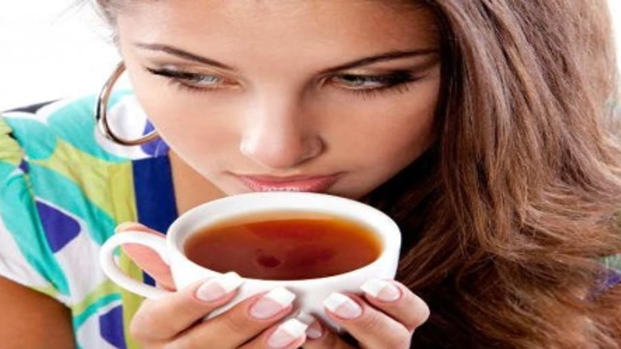 பார்வைப் பிரச்சனையைப் போக்கும் குங்குமப்பூ டீ குடித்தால் வேற என்னென்ன அதிசயங்கள் நடக்கும்… பார்வைப் பிரச்சனையைப் போக்கும் குங்குமப்பூ டீ குடித்தால் வேற என்னென்ன அதிசயங்கள் நடக்கும்…