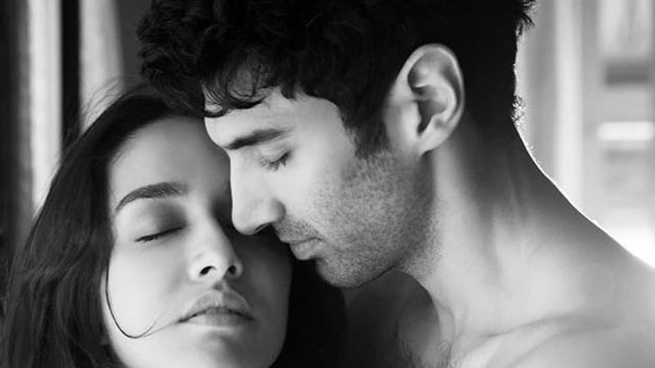 Shraddha, Aditya Roy Kapur get intimate for Ok Jaanu Shraddha, Aditya Roy Kapur get intimate for Ok Jaanu