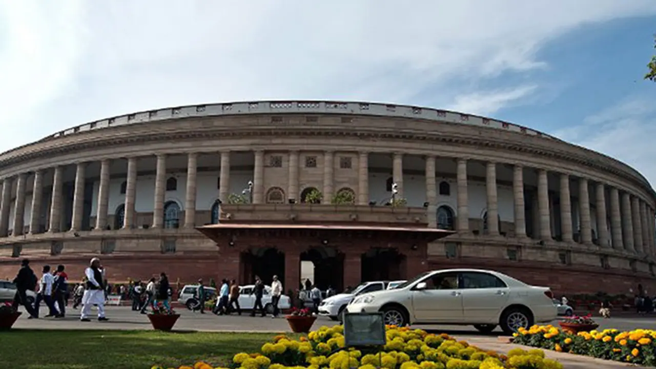 പ്രധാനമന്ത്രിയുടെ പാകിസ്ഥാന് പരാമര്ശം:പാര്ലമെന്റില് ബഹളം പ്രധാനമന്ത്രിയുടെ പാകിസ്ഥാന് പരാമര്ശം:പാര്ലമെന്റില് ബഹളം