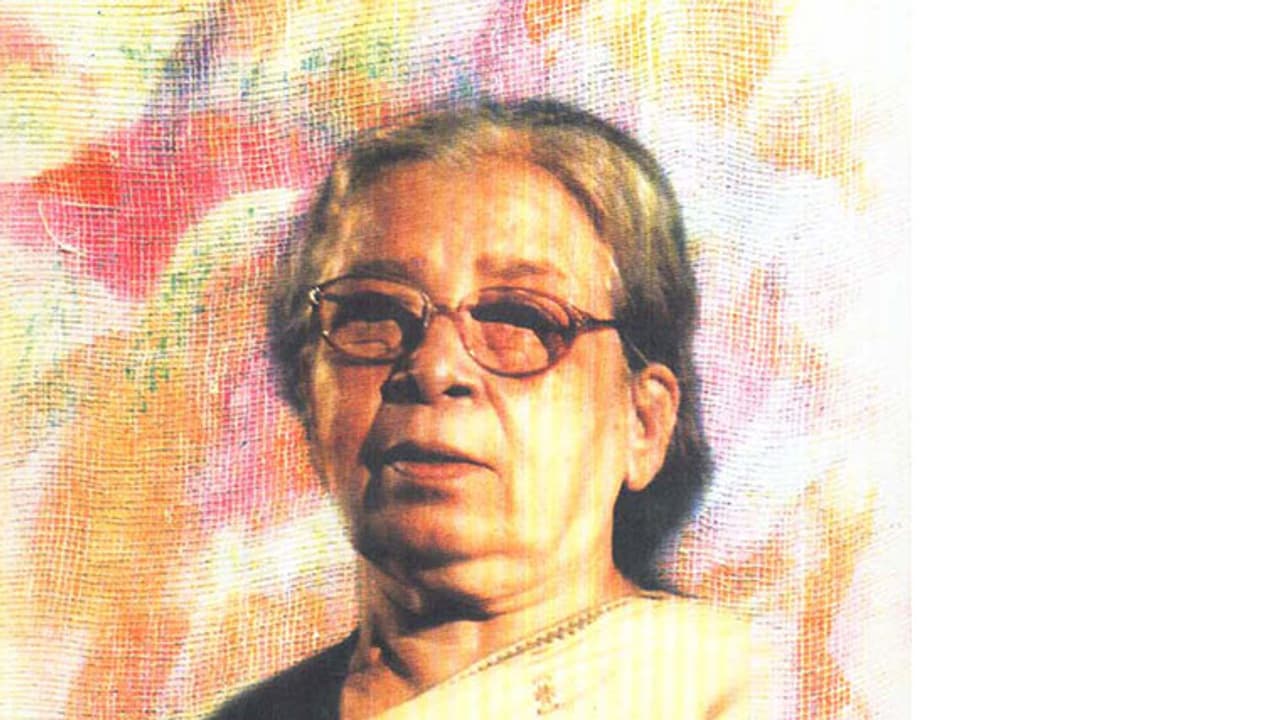 ഇപ്പോഴും/എപ്പോഴും വിടരുന്ന ചെമ്പകപ്പൂക്കള്‍