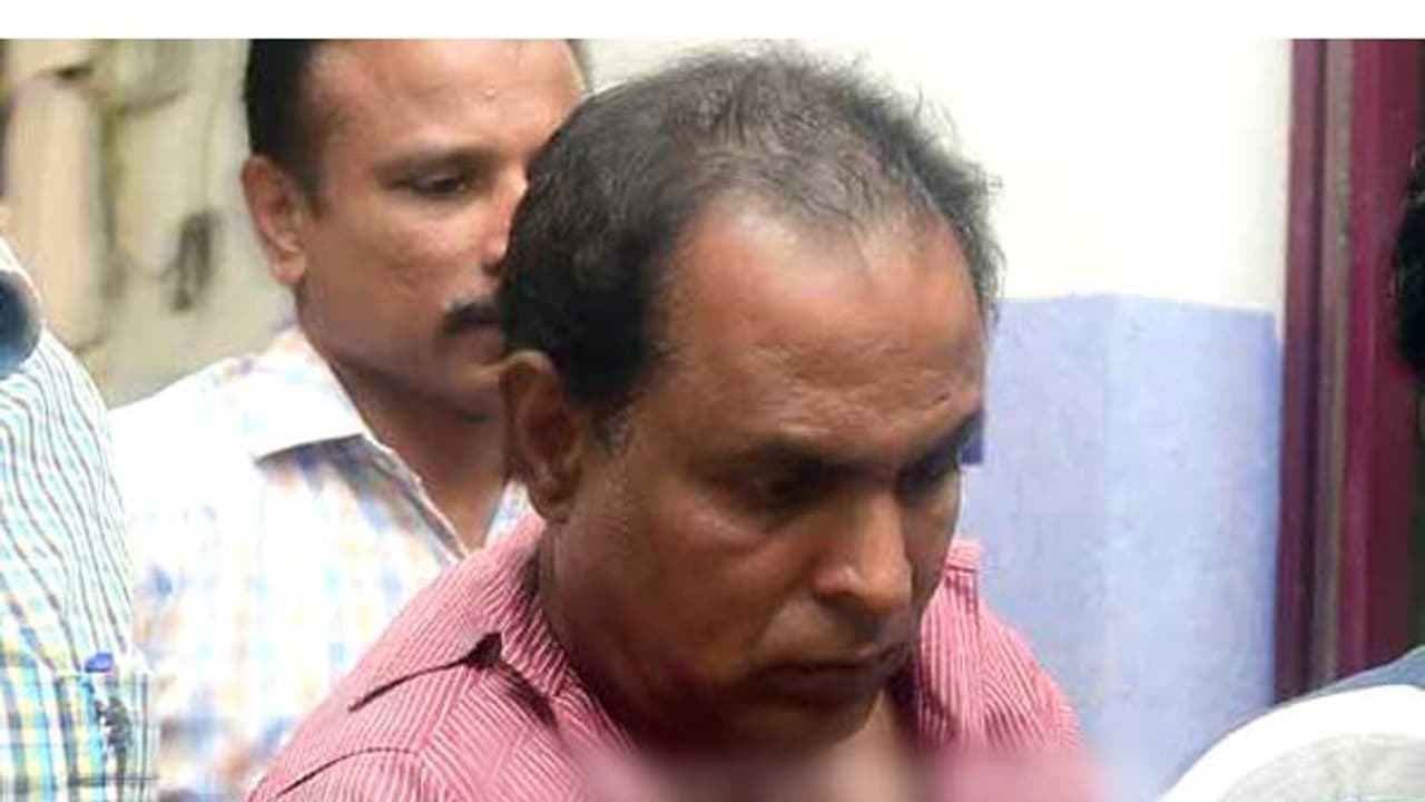 പൊലീസുകാരനെ കൊലപ്പെടുത്തിയ കേസ്; ആട് ആന്റണിക്ക് ഇരട്ട ജീവപര്യന്തം തന്നെ പൊലീസുകാരനെ കൊലപ്പെടുത്തിയ കേസ്; ആട് ആന്റണിക്ക് ഇരട്ട ജീവപര്യന്തം തന്നെ