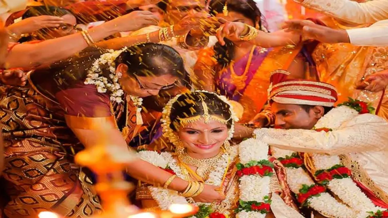 "மாங்கல்யம் தந்துனானே" ..கிளிக் பண்ணுங்க ...உங்களுக்கே பொருள் புரியும் .... "மாங்கல்யம் தந்துனானே" ..கிளிக் பண்ணுங்க ...உங்களுக்கே பொருள் புரியும் ....