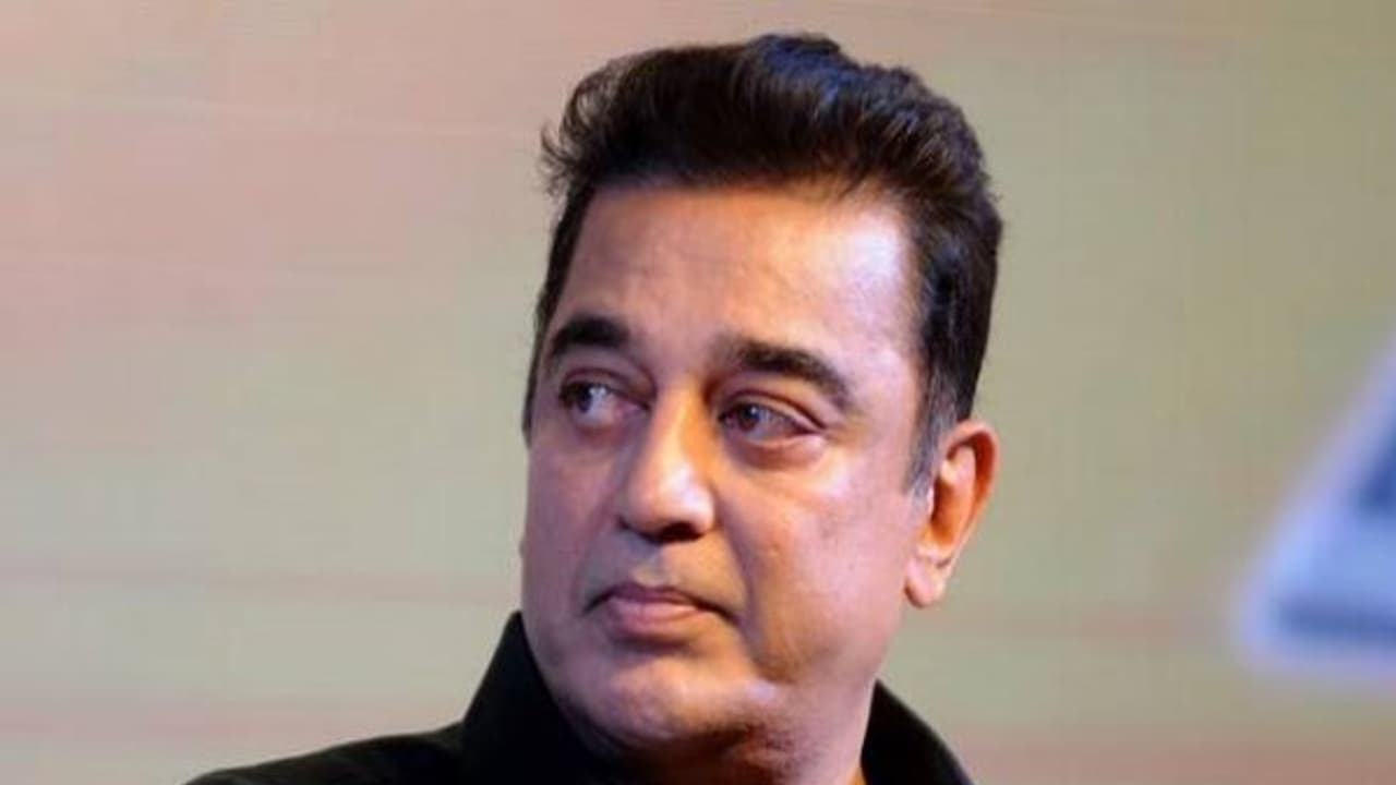 "வீரத்தின் உச்சகட்டம் அகிம்சை" நடிகர் கமல் டுவிட் "வீரத்தின் உச்சகட்டம் அகிம்சை" நடிகர் கமல் டுவிட்