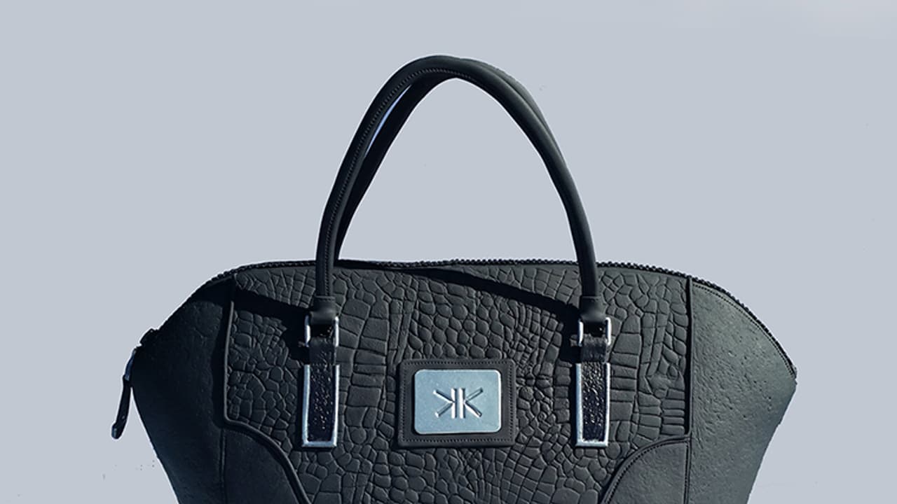 ಡ್ರೈವಿಂಗ್ ಲೈಸೆನ್ಸ್ ಮರಳಿಸಿದ 'ಪ್ರಾಮಾಣಿಕ ಕಳ್ಳ' ಡ್ರೈವಿಂಗ್ ಲೈಸೆನ್ಸ್ ಮರಳಿಸಿದ 'ಪ್ರಾಮಾಣಿಕ ಕಳ್ಳ'