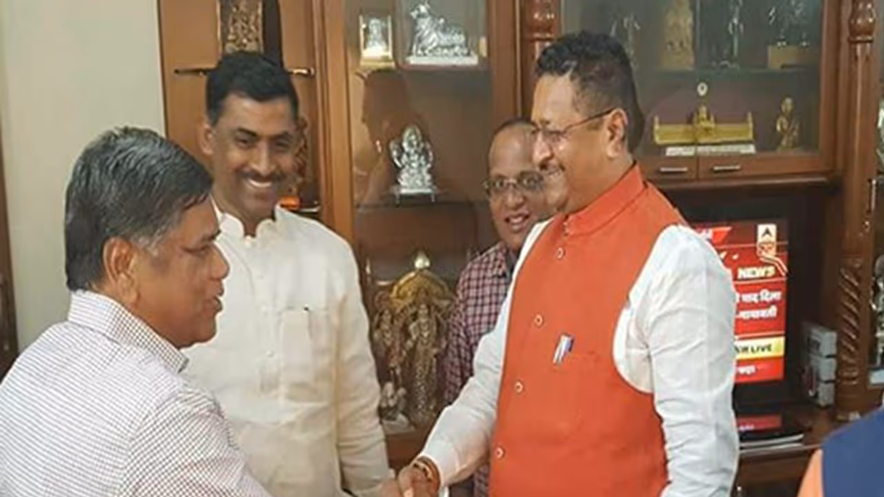 ಯತ್ನಾಳ್ ಬಿಜೆಪಿ ಸೇರ್ಪಡೆ ಬಗ್ಗೆ ಎದ್ದಿದೆ ಅಪಸ್ವರ ಯತ್ನಾಳ್ ಬಿಜೆಪಿ ಸೇರ್ಪಡೆ ಬಗ್ಗೆ ಎದ್ದಿದೆ ಅಪಸ್ವರ