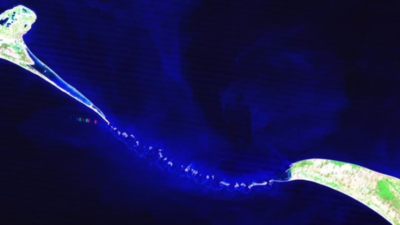 ராமர் பாலம் மனிதனால் கட்டப்பட்டதா? ரகசியங்களை ஆய்வு செய்கிறது மத்திய அரசு ராமர் பாலம் மனிதனால் கட்டப்பட்டதா? ரகசியங்களை ஆய்வு செய்கிறது மத்திய அரசு