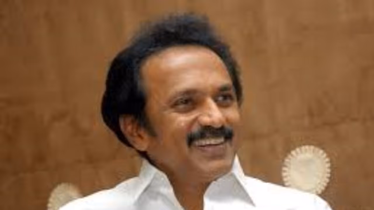 கொல்லைப் புறமாக ஆட்சிக்கு வர திமுக விரும்பியதில்லை !! ஸ்டாலின் அதிரடி !!! கொல்லைப் புறமாக ஆட்சிக்கு வர திமுக விரும்பியதில்லை !! ஸ்டாலின் அதிரடி !!!