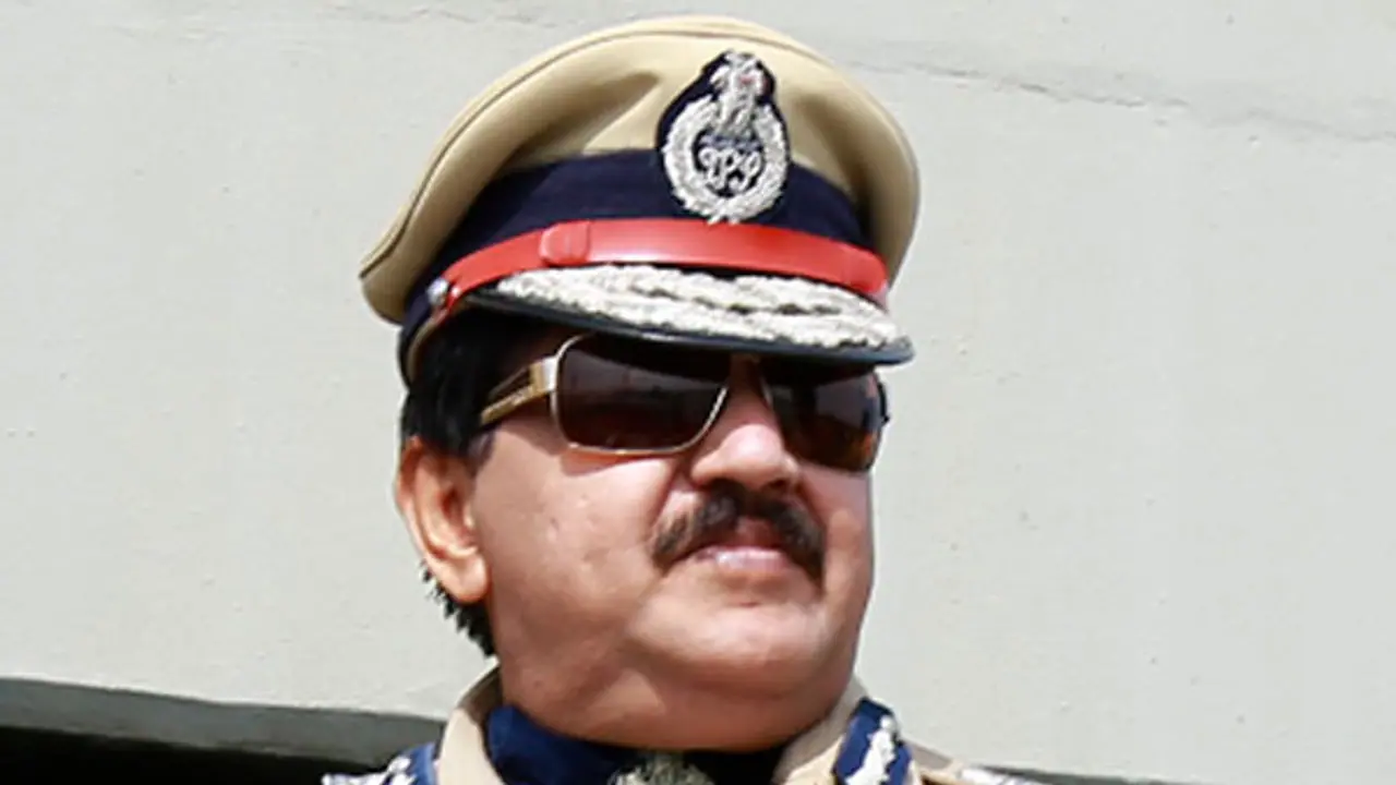 Intelligence Chief knocks at wrong minister’s door; trollers do the rest