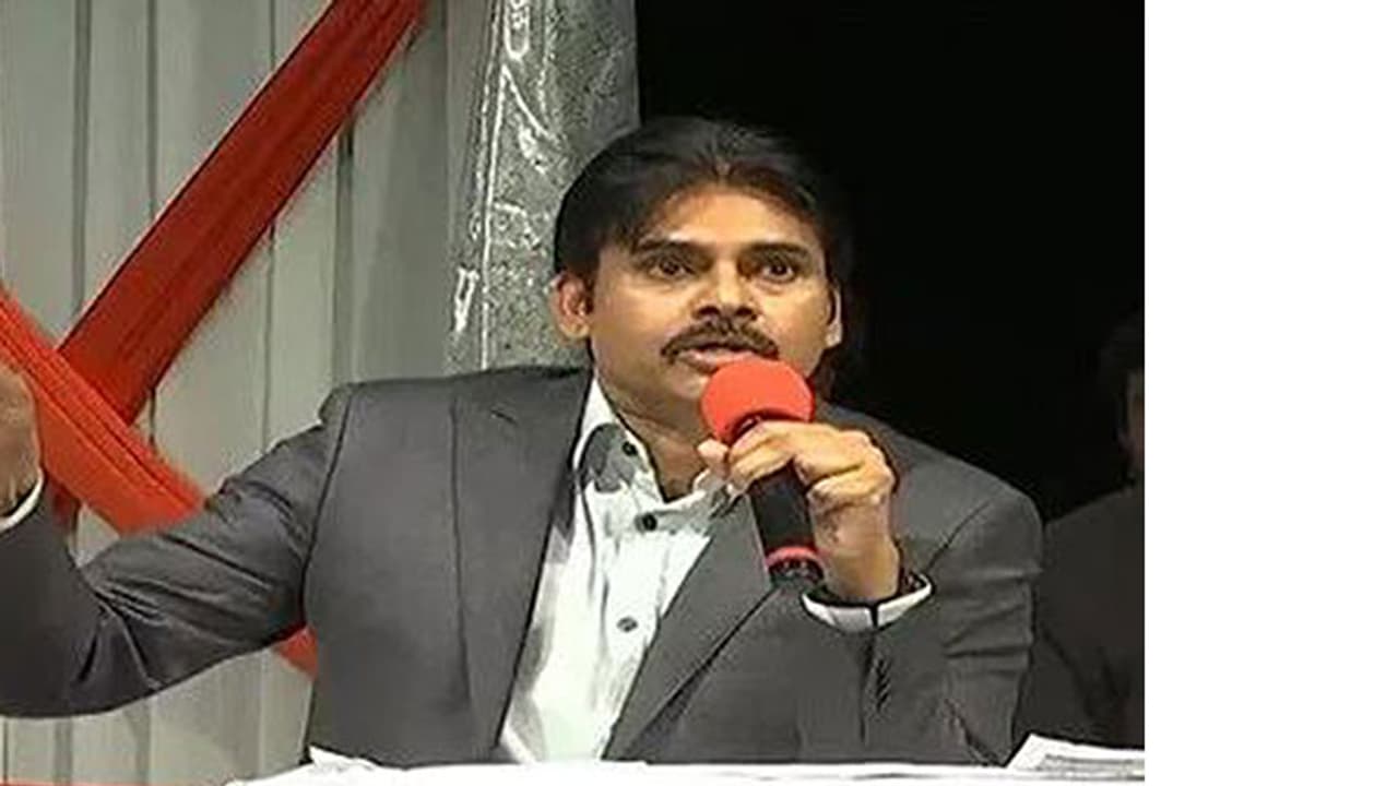 నవ యువకులకోసం వెదుకుతున్నా... పవన్ నవ యువకులకోసం వెదుకుతున్నా... పవన్