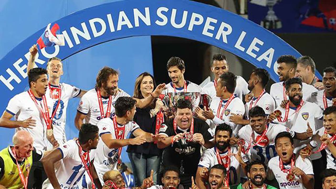 രണ്ടാം തവണയും ചെന്നൈ മച്ചാന്സ്; കാണ്ഠീരവയില് ബെംഗളൂരു കരഞ്ഞു രണ്ടാം തവണയും ചെന്നൈ മച്ചാന്സ്; കാണ്ഠീരവയില് ബെംഗളൂരു കരഞ്ഞു