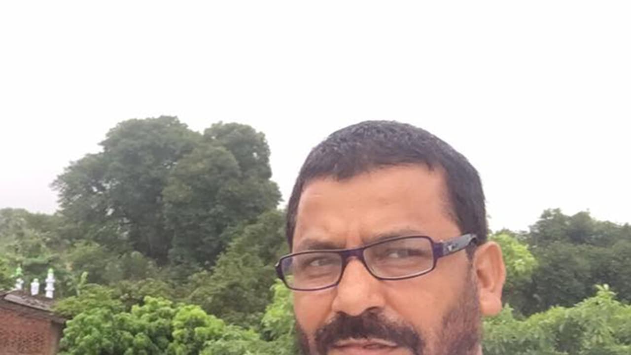 ಜೈ ಶ್ರೀರಾಮ್ ಎಂದು ಹೇಳದಿದ್ದರೆ ಕಾರಿಗೆ ಬೆಂಕಿ ಹಚ್ಚುತ್ತೇವೆ; ಪತ್ರಕರ್ತನಿಗೆ ಗುಂಪೊಂದರಿಂದ ಬೆದರಿಕೆ ಜೈ ಶ್ರೀರಾಮ್ ಎಂದು ಹೇಳದಿದ್ದರೆ ಕಾರಿಗೆ ಬೆಂಕಿ ಹಚ್ಚುತ್ತೇವೆ; ಪತ್ರಕರ್ತನಿಗೆ ಗುಂಪೊಂದರಿಂದ ಬೆದರಿಕೆ