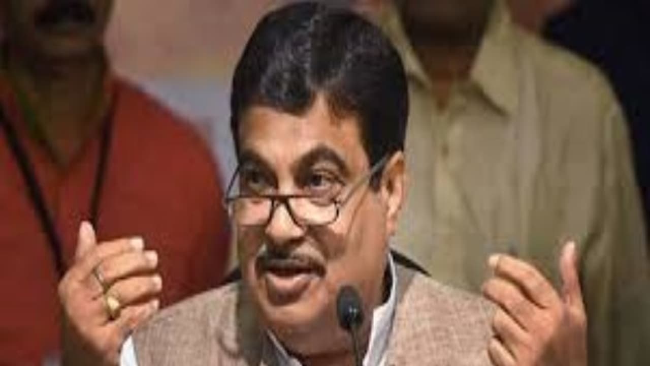 ரூ. ஆயிரம் கோடியில் சர்வதேச தரத்தில் பஸ் நிலையம் 2000 நகரங்களில் அமைகிறது … நெடுஞ்சாலையில் வேகம் 120 ஆக உயர்கிறது !! ரூ. ஆயிரம் கோடியில் சர்வதேச தரத்தில் பஸ் நிலையம் 2000 நகரங்களில் அமைகிறது … நெடுஞ்சாலையில் வேகம் 120 ஆக உயர்கிறது !!