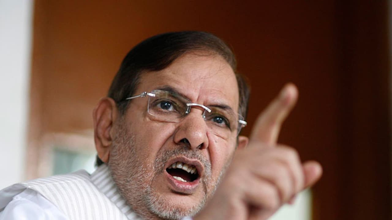 ശര്ത യാദവിന്റെ രാജ്യസഭ അംഗത്വം റദ്ദാക്കി ശര്ത യാദവിന്റെ രാജ്യസഭ അംഗത്വം റദ്ദാക്കി