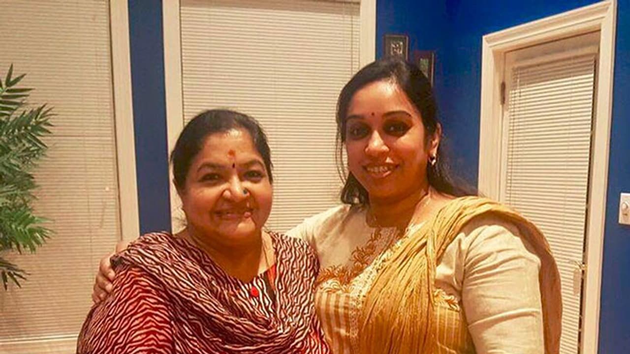 నేపథ్య గాయని చిత్ర కొత్త స్నేహితురాలు గురించి తెలుసా... నేపథ్య గాయని చిత్ర కొత్త స్నేహితురాలు గురించి తెలుసా...