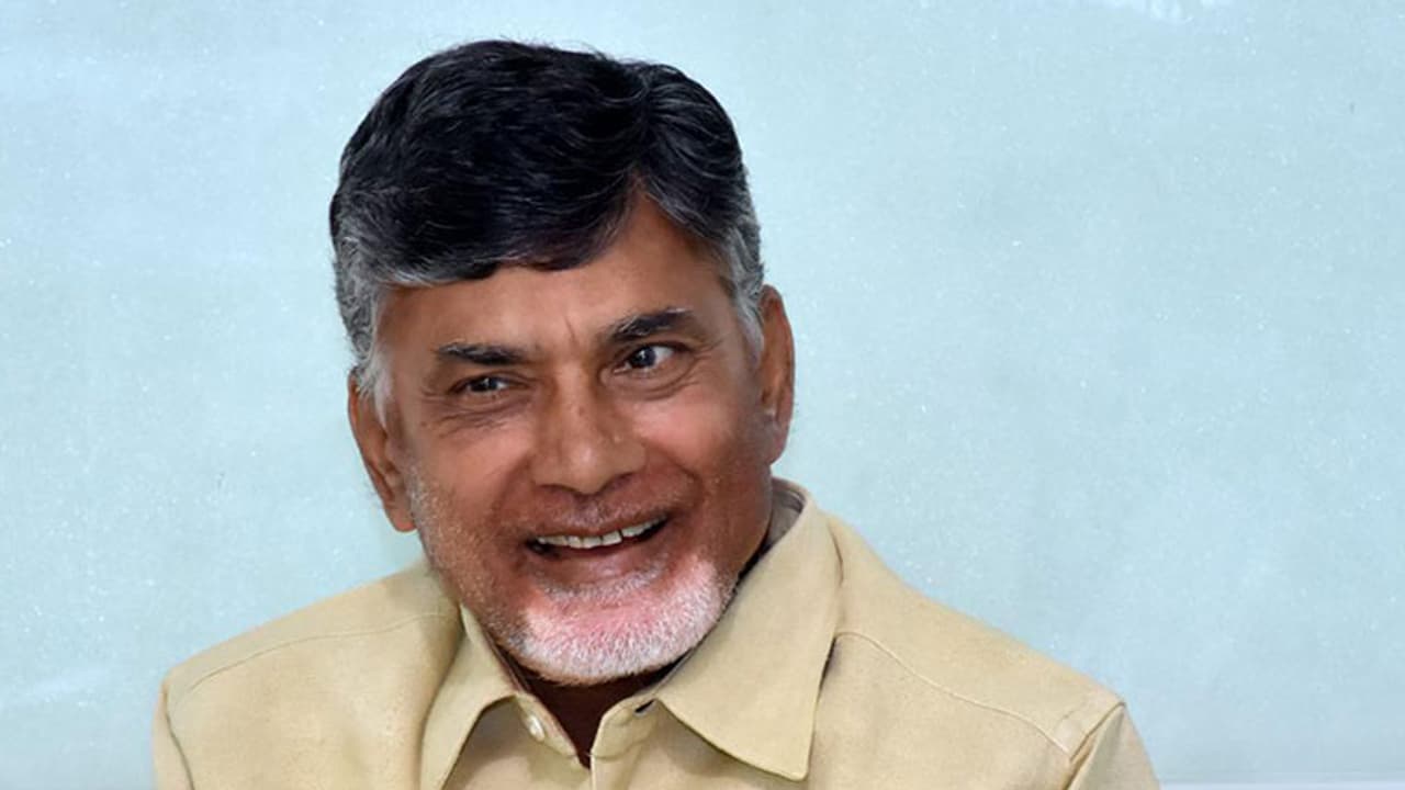ఇదేంది చంద్రన్నా ..... (వీడియో) ఇదేంది చంద్రన్నా ..... (వీడియో)