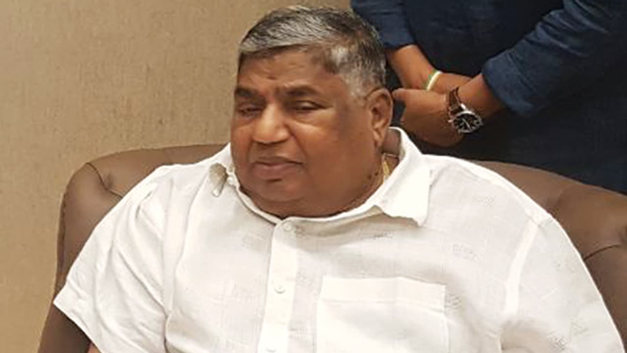 ನಾಳೆ ನೆಲೋಗಿಯಲ್ಲಿ ಧರ್ಮಸಿಂಗ್ ಅಂತ್ಯಕ್ರಿಯೆ ನಾಳೆ ನೆಲೋಗಿಯಲ್ಲಿ ಧರ್ಮಸಿಂಗ್ ಅಂತ್ಯಕ್ರಿಯೆ