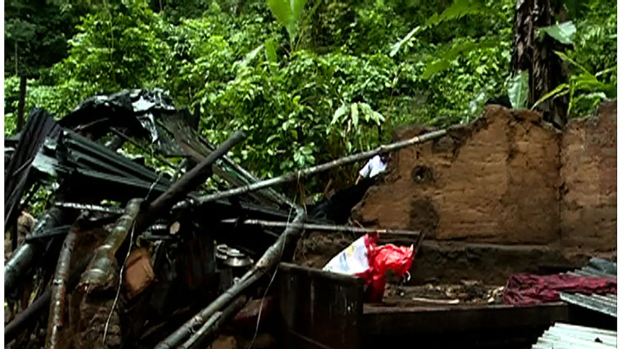 Incessant rainfall in Darjeeling, Sikkim; landslides block roads Incessant rainfall in Darjeeling, Sikkim; landslides block roads