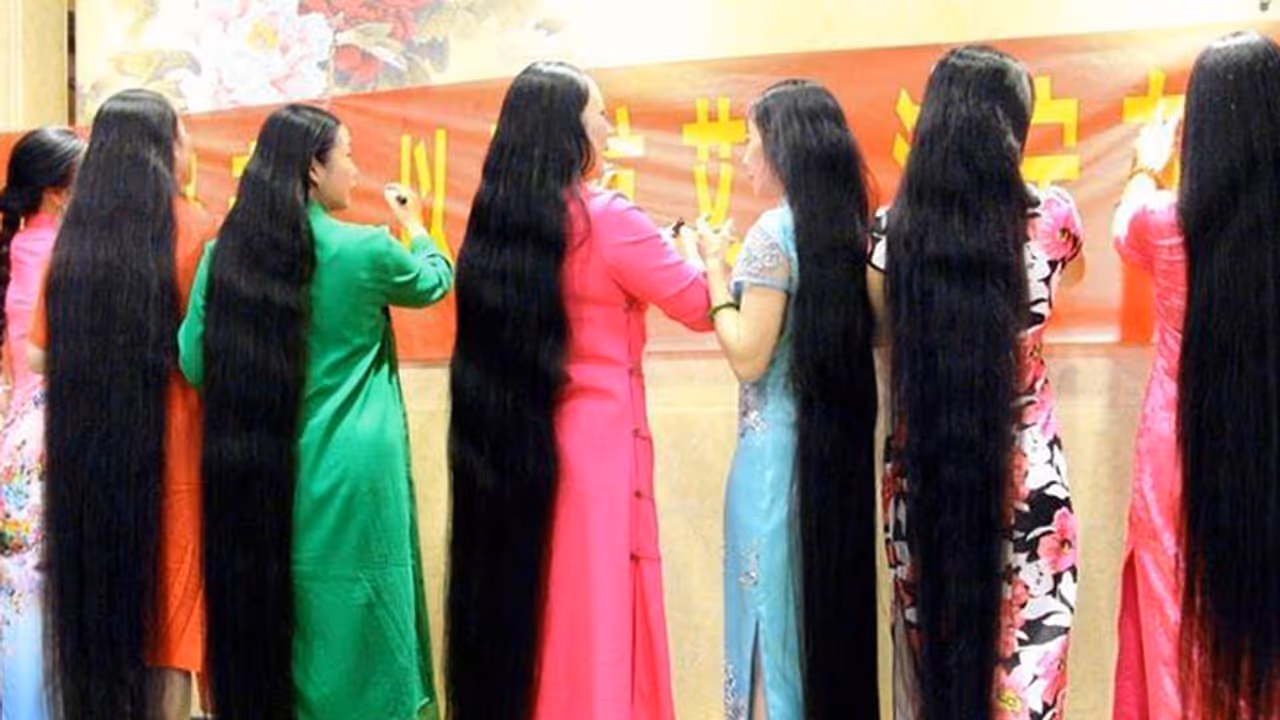 ഈ നീളന്‍മുടിക്കാരികള്‍ ഒത്തുചേര്‍ന്നത് വെറുതെയല്ല!