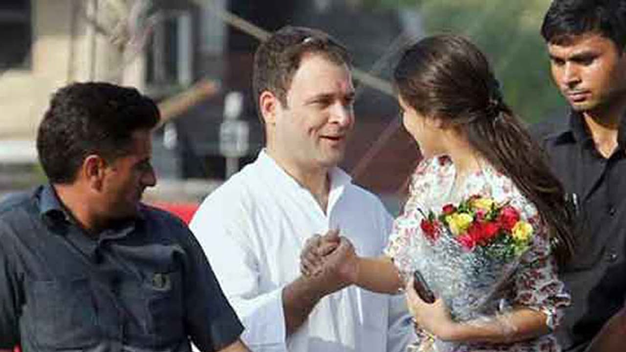 രാഹുലിനോട് സ്നേഹം പ്രകടിപ്പിക്കാന്‍ ആരാധിക ചെയ്തത്