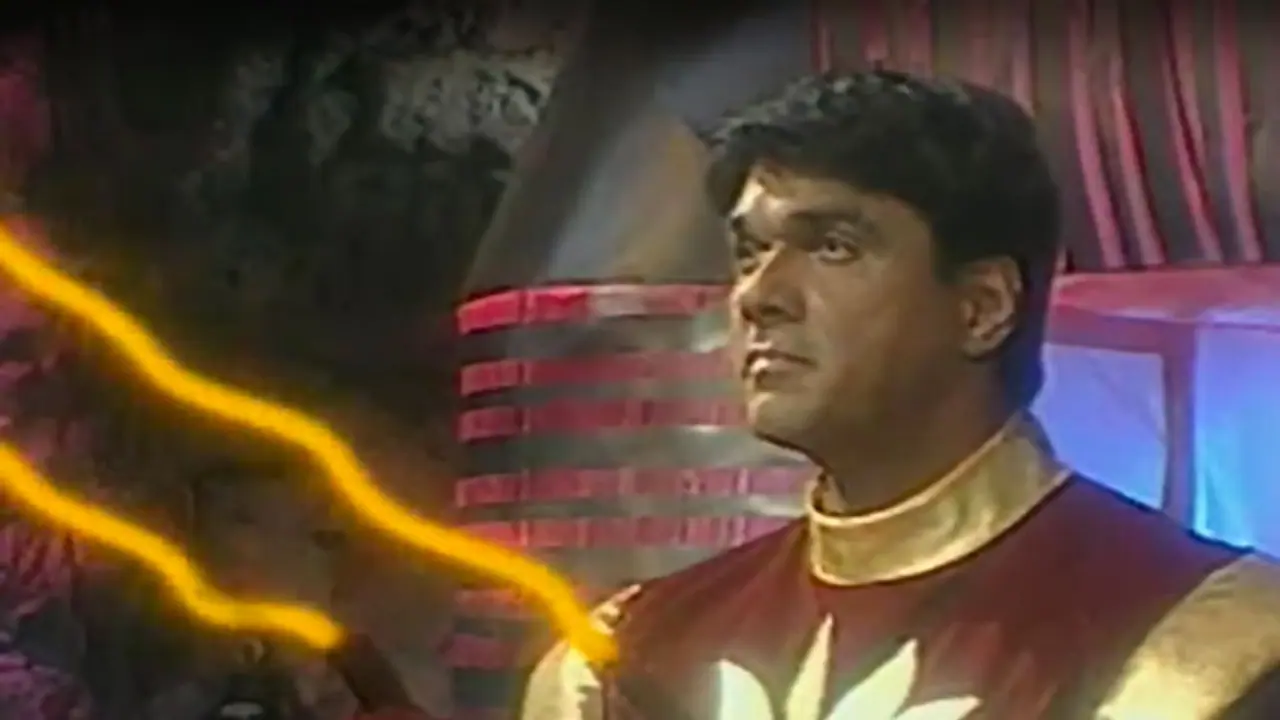 ശക്തിമാന്‍ ബിഗ് സ്ക്രീനിലേക്ക്; നായകനായി മുകേഷ് ഖന്ന തന്നെ