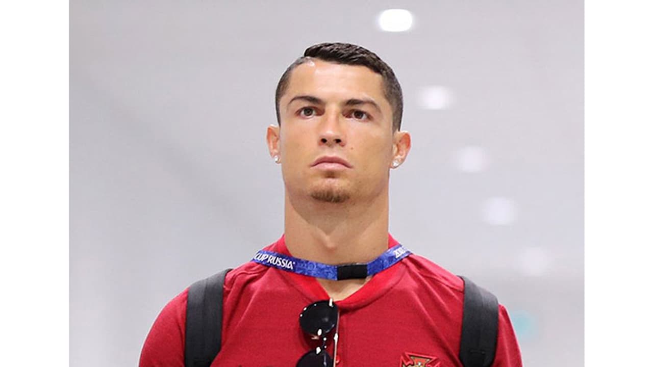 ആരാണ് GOAT..? പുതിയ ട്വിസ്റ്റുമായി ക്രിസ്റ്റ്യാനോ... ആരാണ് GOAT..? പുതിയ ട്വിസ്റ്റുമായി ക്രിസ്റ്റ്യാനോ...