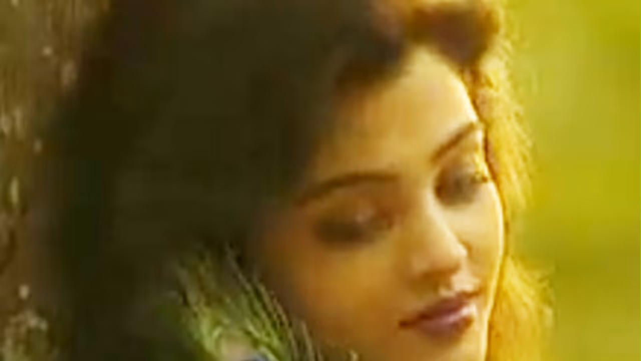 Watch: Aishwarya Rai Bachchan's vintage ad goes viral Watch: Aishwarya Rai Bachchan's vintage ad goes viral