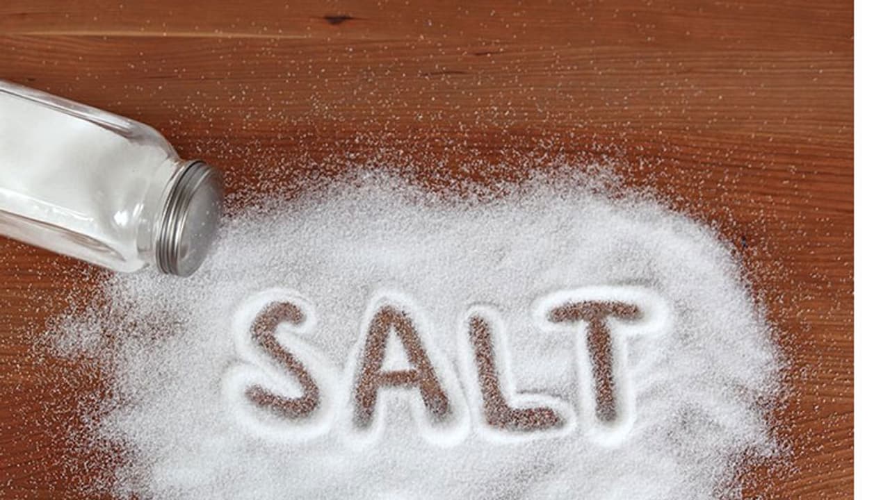 చిటికెడు ‘ఉప్పు’ కి బిల్లు వేసిన రెస్టారెంట్..! చిటికెడు ‘ఉప్పు’ కి బిల్లు వేసిన రెస్టారెంట్..!