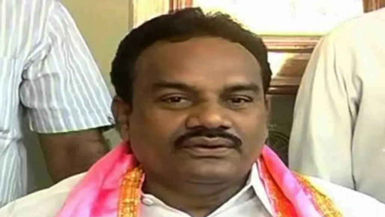పార్టీ మార్పుపై స్పష్టత ఇచ్చిన టీఆర్ఎస్ ఎంపీ పార్టీ మార్పుపై స్పష్టత ఇచ్చిన టీఆర్ఎస్ ఎంపీ