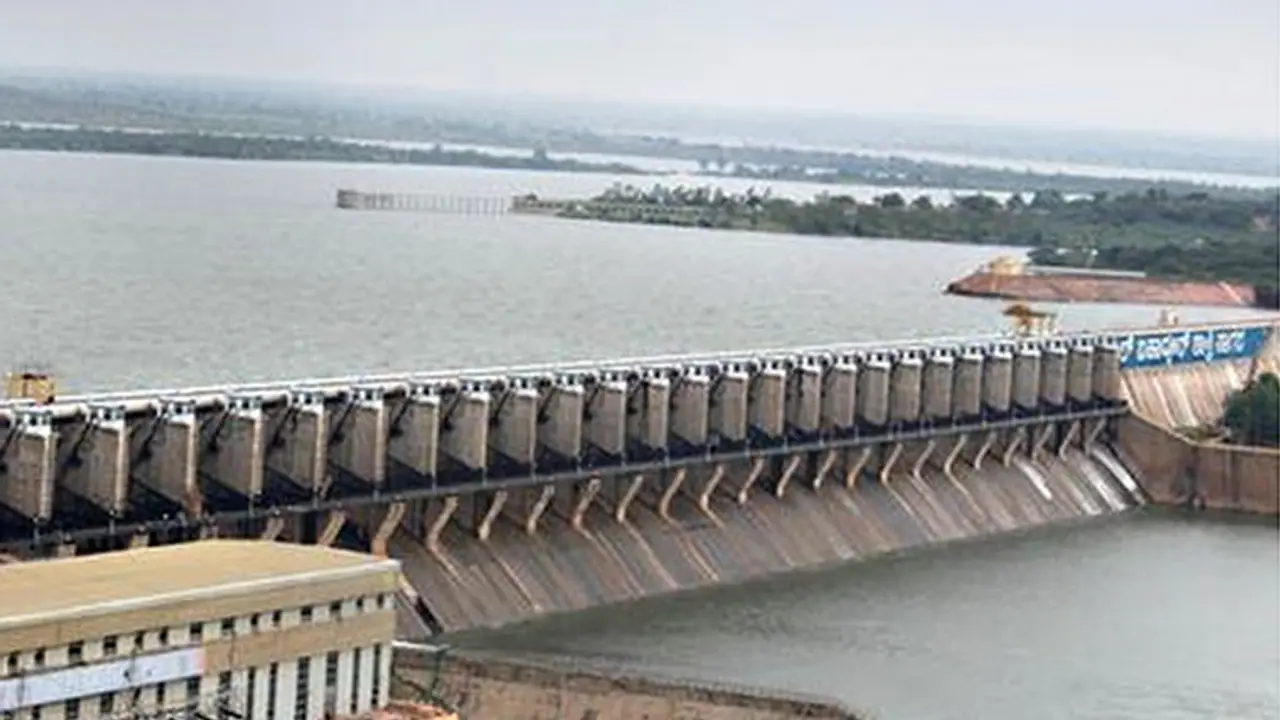 'ತಡೆಯಾಜ್ಞೆ ತೆರವುಗೊಂಡ ಕೂಡಲೇ ಆಲಮಟ್ಟಿ ಡ್ಯಾಂ ಎತ್ತರ ಕಾರ್ಯ ಪ್ರಾರಂಭ' 'ತಡೆಯಾಜ್ಞೆ ತೆರವುಗೊಂಡ ಕೂಡಲೇ ಆಲಮಟ್ಟಿ ಡ್ಯಾಂ ಎತ್ತರ ಕಾರ್ಯ ಪ್ರಾರಂಭ'