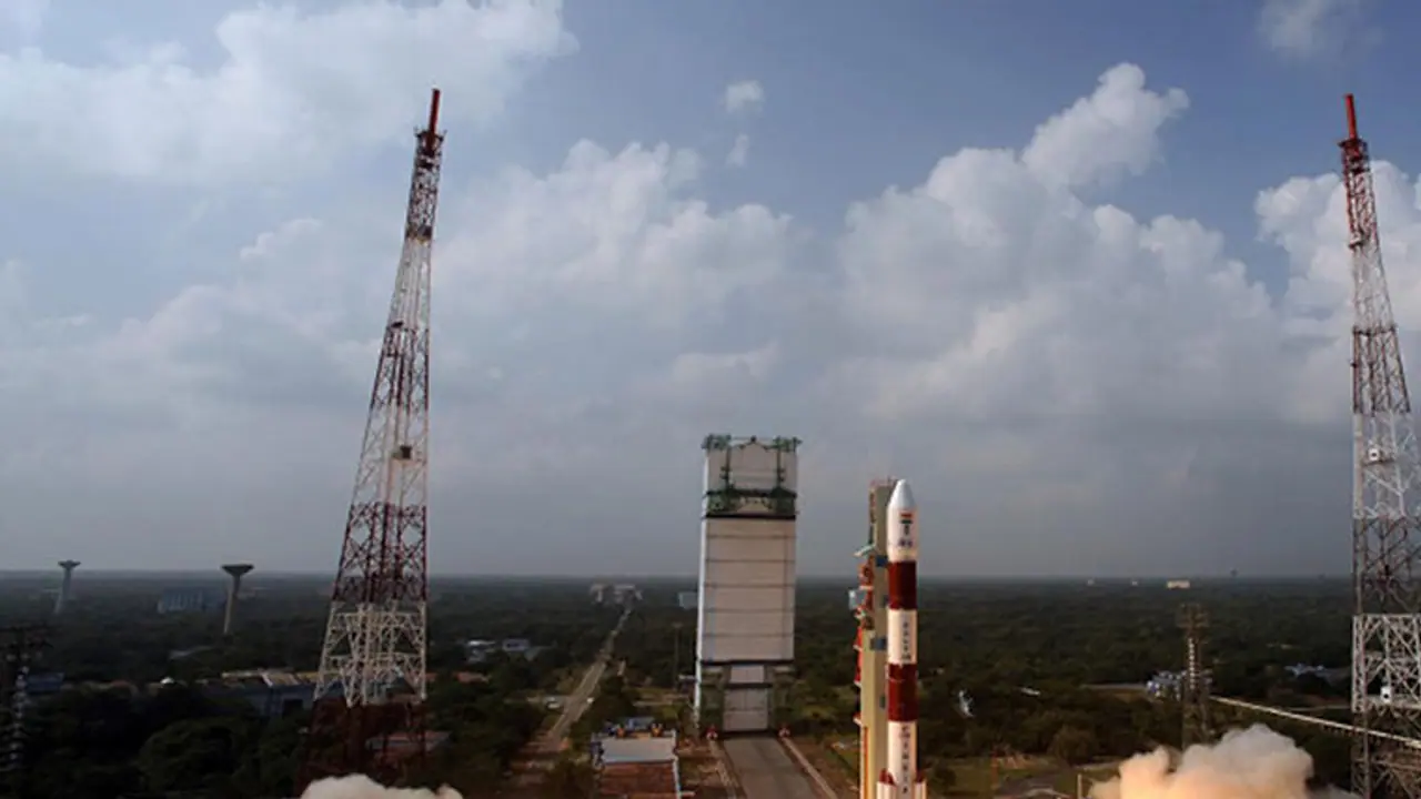 ഇന്ത്യക്ക് ഇനി സ്വന്തം ഗതിനിര്ണ്ണയ സംവിധാനം ഇന്ത്യക്ക് ഇനി സ്വന്തം ഗതിനിര്ണ്ണയ സംവിധാനം