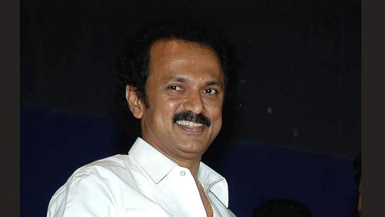 ಎಡಿಎಂಕೆಯಿಂದ 100 ಕೋಟಿ ರು. ಹಂಚಿಕೆ : ಸ್ಟಾಲಿನ್ ಎಡಿಎಂಕೆಯಿಂದ 100 ಕೋಟಿ ರು. ಹಂಚಿಕೆ : ಸ್ಟಾಲಿನ್