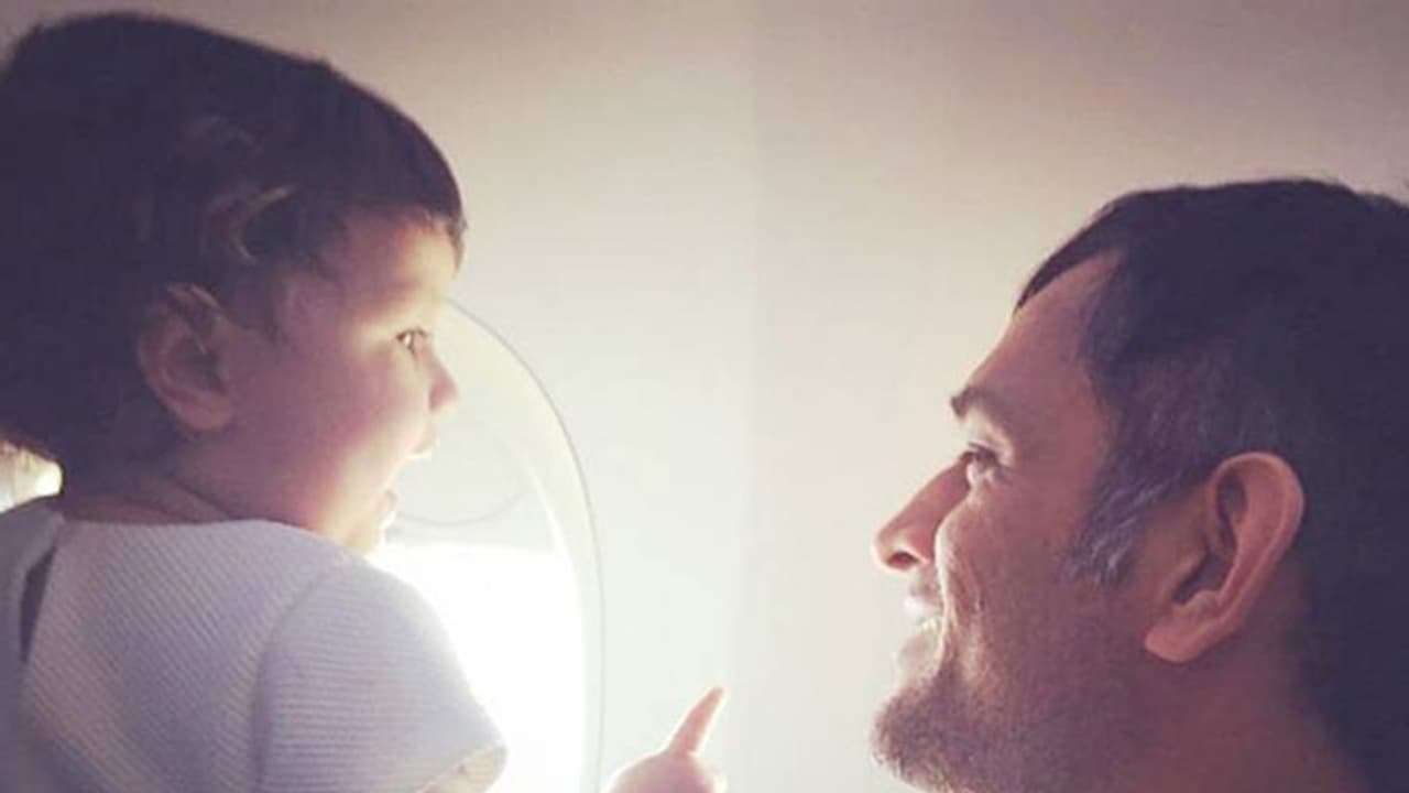 ಮಗಳಿಂದ ನಾನು ಪರಿಪೂರ್ಣ ವ್ಯಕ್ತಿಯಾಗಿ ಬದಲಾದೆ: ಎಮ್.ಎಸ್ ಧೋನಿ ಮಗಳಿಂದ ನಾನು ಪರಿಪೂರ್ಣ ವ್ಯಕ್ತಿಯಾಗಿ ಬದಲಾದೆ: ಎಮ್.ಎಸ್ ಧೋನಿ