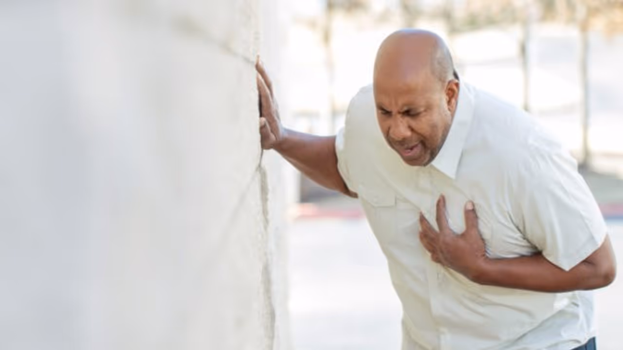 இந்த ஆறு அறிகுறிகள் இருந்தால் இன்னும் ஒரு மாதத்தில் உங்களுக்கு மாரடைப்பு வர வாய்ப்புகள் அதிகம்... இந்த ஆறு அறிகுறிகள் இருந்தால் இன்னும் ஒரு மாதத்தில் உங்களுக்கு மாரடைப்பு வர வாய்ப்புகள் அதிகம்...